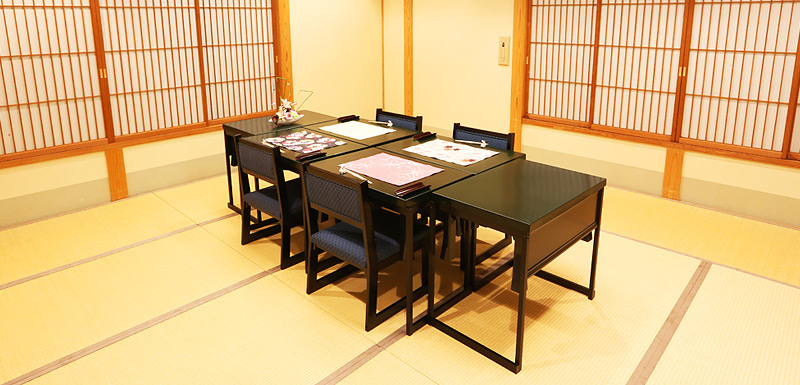 中広間「しのぶ」「ちさと」